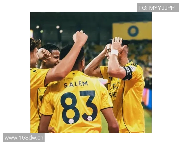 C罗梅开二度助利雅得逆转胜利庆祝照分享展现拼搏精神