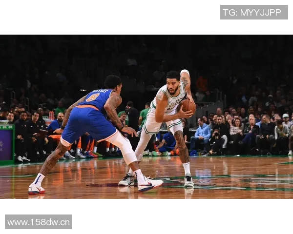 NCAA季前赛明年状元热门达林彼得森上半场狂砍24分全场贡献26分表现抢眼 NCAA季前赛明年状元热门达林彼得森上半场狂砍24分全场贡献26分表现抢眼