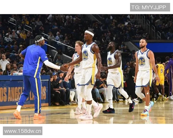 科尔确认库里追梦巴特勒霍福德将齐出战明日对开拓者的比赛 科尔确认库里追梦巴特勒霍福德将齐出战明日对开拓者的比赛