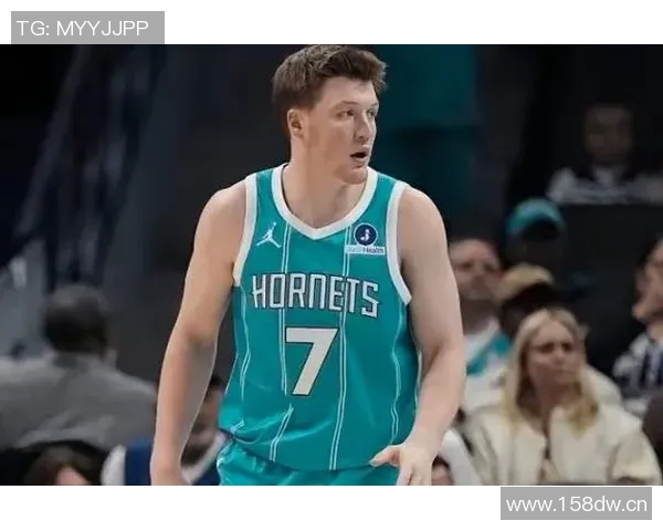 克尼佩尔表现积极尽管手感一般14投4中斩获18分罚球命中率高正负值显著提升