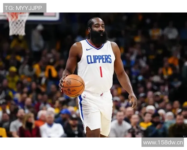 哈登半场表现低迷仅得6分助攻却有8次助攻球队面临挑战