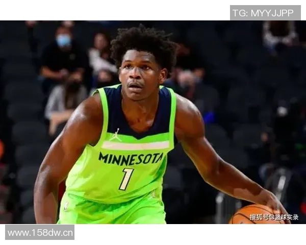 爱德华兹单节狂砍17分全场30分助球队掀起胜利浪潮 爱德华兹单节狂砍17分全场30分助球队掀起胜利浪潮